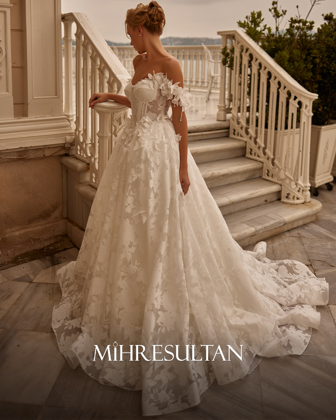 Nurhan Çınar bayilik Gelinlik modeli 4